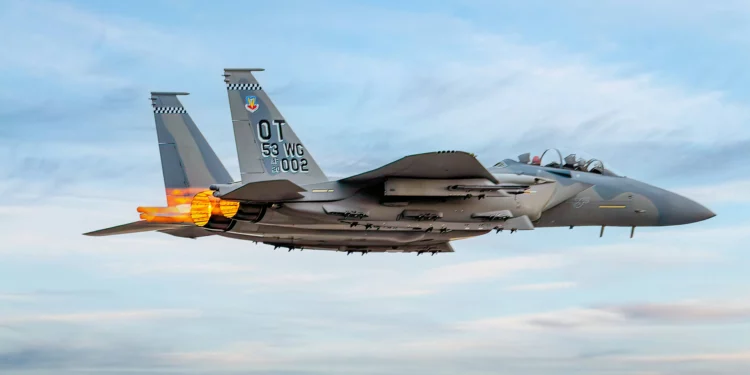 Por qué el F-15EX Eagle II redefine el combate aéreo