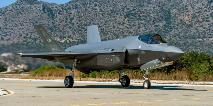 El programa F-35 Lightning II costará ahora más de $2 billones