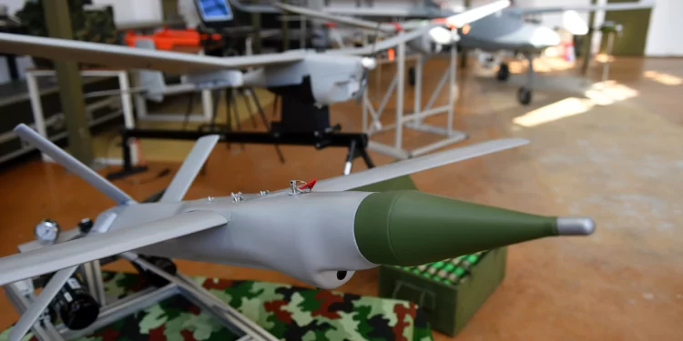 Serbia anuncia producción de 5.000 drones kamikazes “Mosquito”