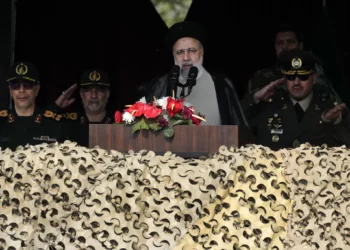 El presidente de Irán, Ebrahim Raisi, advirtió que cualquier invasión israelí resultaría en una respuesta “masiva y dura”.