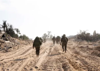 Ataques aéreos israelíes destruyen lanzacohetes de Hamás en Gaza
