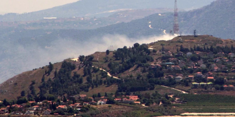 Ataque de dron de Hezbolá hiere a tres soldados israelíes