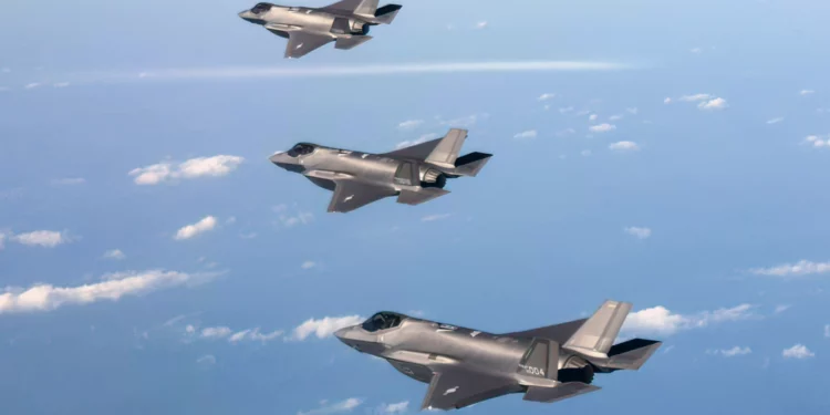 Corea del Sur despliega sus F-35A ante lanzamiento norcoreano