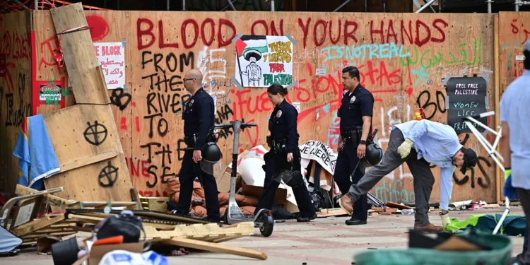 Clases en UCLA se reanudan tras protestas anti Israel