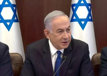 Funcionarios: Hamás parece haber aprobado los términos del alto el fuego que Israel no aprobó