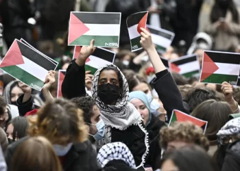 Universidad francesa cierra en París debido a ocupación antiisraelí