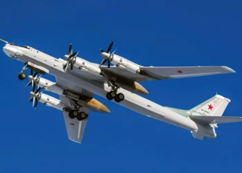 ¿Qué tan ruidoso es el bombardero Tupolev Tu-95?