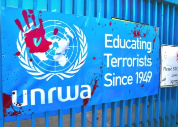 La UNRWA sorprendida robando y vendiendo ayuda humanitaria