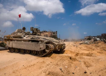 Soldados de las FDI operan en el área de Rafah en la Franja de Gaza en una fotografía autorizada para su publicación el 20 de mayo de 2024 (Fuerzas de Defensa de Israel).