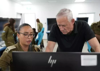 War cabinet minister Benny Gantz visits the Urim FDI base near the Gaza border, May 26, 2024. (Courtesy/Office of Benny Gantz