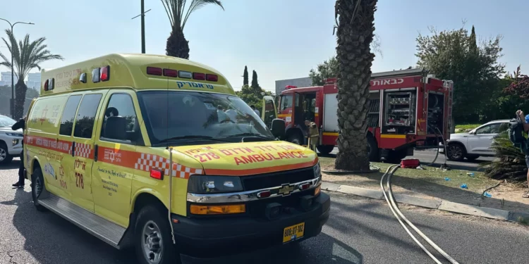 Dos heridos por la explosión de un coche en Rehovot