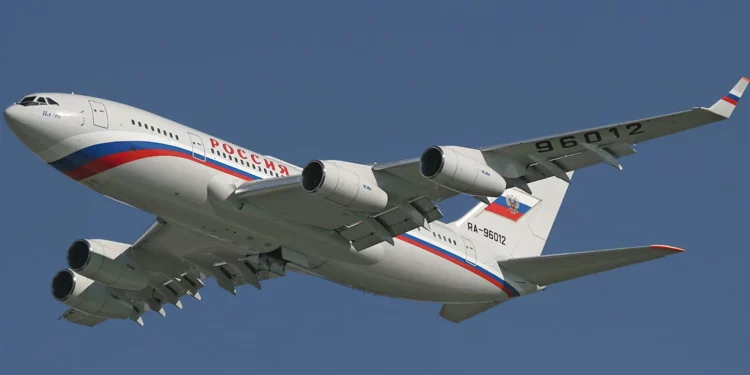 3 Ilyushin Il-96 rusos transportan a Putin a Corea del Norte