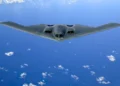 Bombardero B-2 usa bombas guiadas por GPS para hundir buque