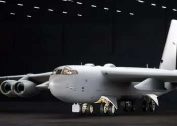 ¿Cuánto entrará en operaciones el nuevo Boeing B-52J?