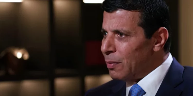 Dahlan subraya que este proceso debe fundamentarse en la reconstrucción de la política palestina a través de un procedimiento democrático