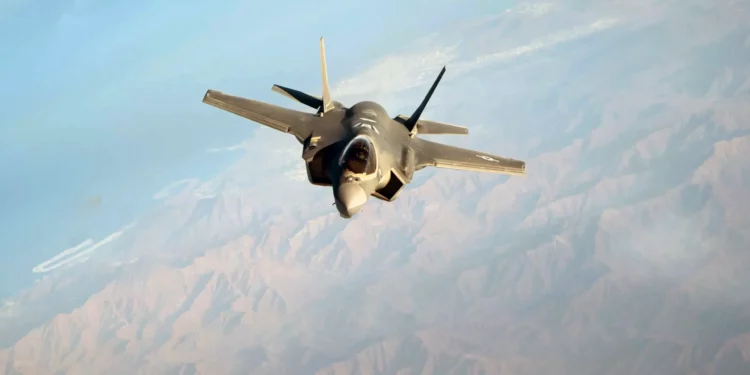 Posible operación furtiva israelí en Teherán con F-35I Adir