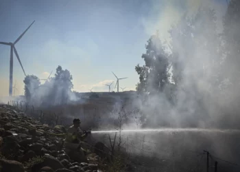 Hezbolá y Hamás lanzan cohetes hacia el norte de Israe