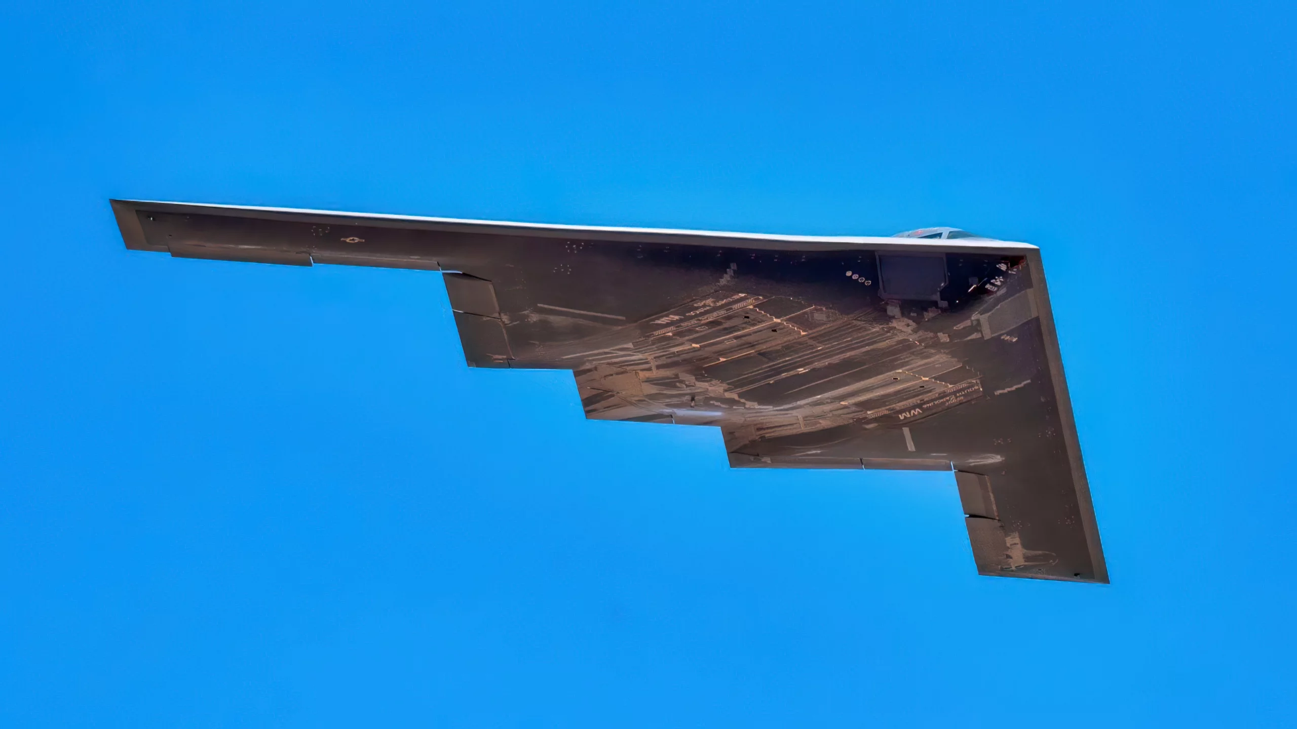 Las limitaciones del B-2 Spirit hace más urgente el B-21 Raider