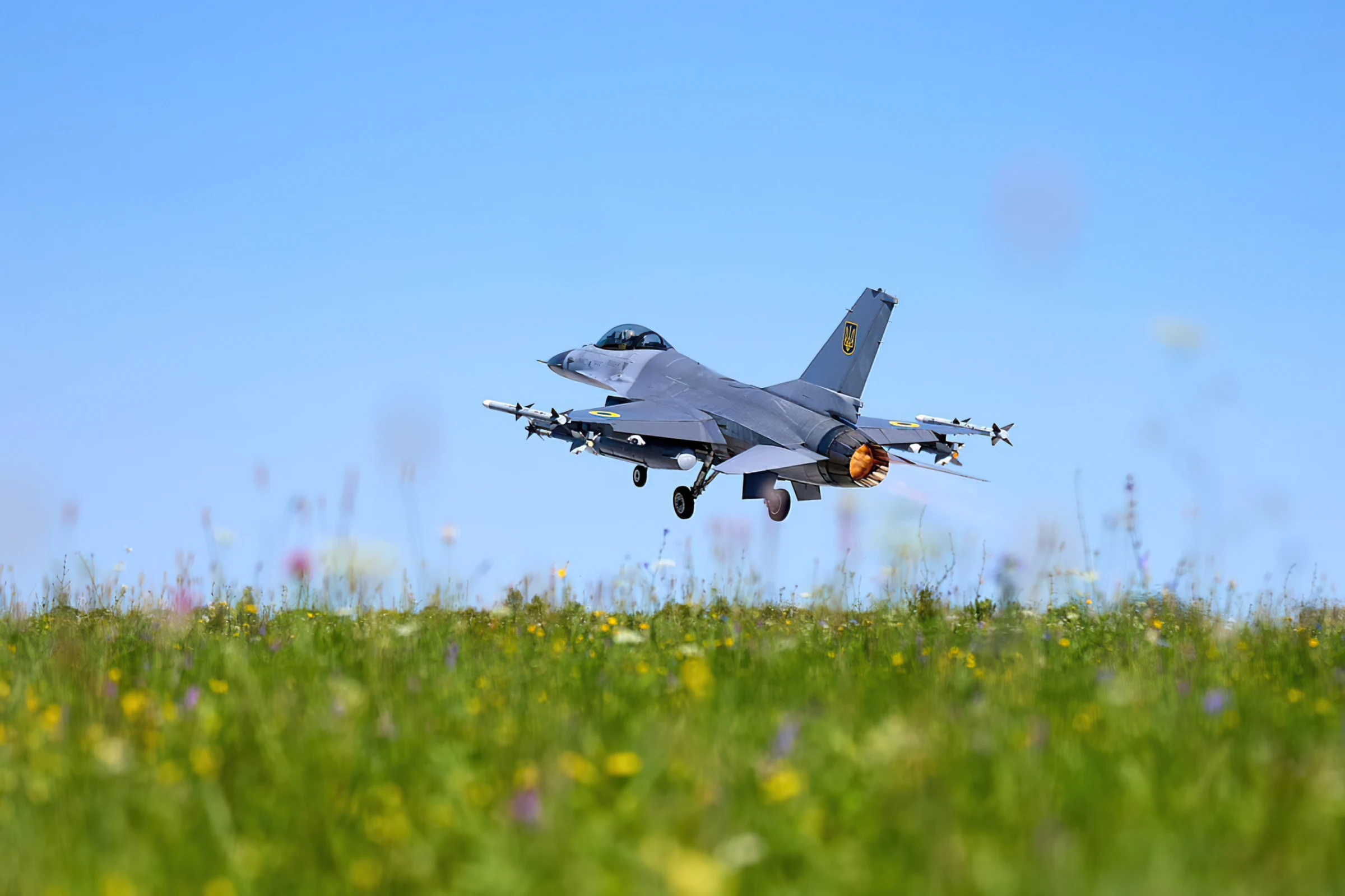 ¿Los F-16 de Ucrania podrán asegurar sus cielos?