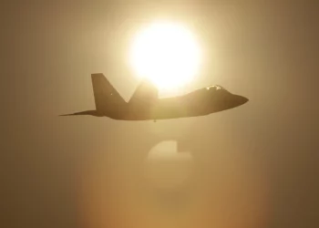 Supremacía aérea del F-22 Raptor: ¿la mejor opción en combate?