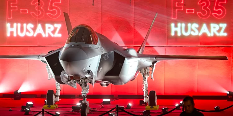 Polonia recibe su primer F-35: un golpe estratégico contra Rusia