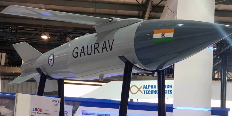 La nueva bomba planeadora india GAURAV alcanza el objetivo en una prueba