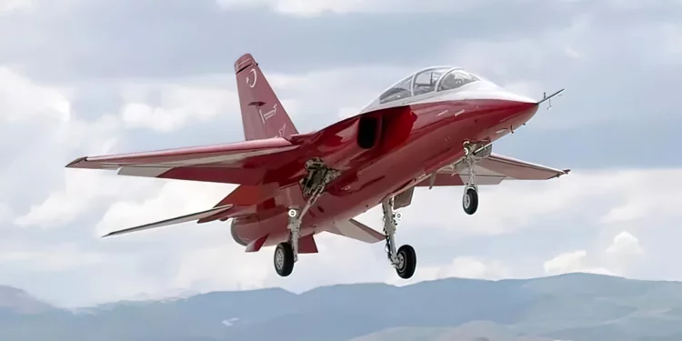 Hurjet llega a España como posible sustituto del SF-5M Freedom Fighter