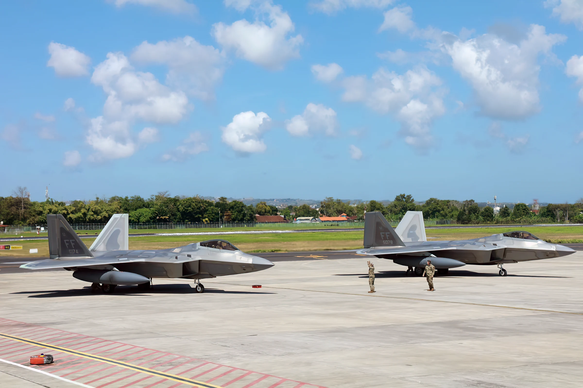 Primera misión de cazas F-22 en Indonesia marca un hito militar