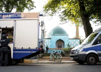 Funcionario iraní dirigía mezquita pro terrorista en Hamburgo