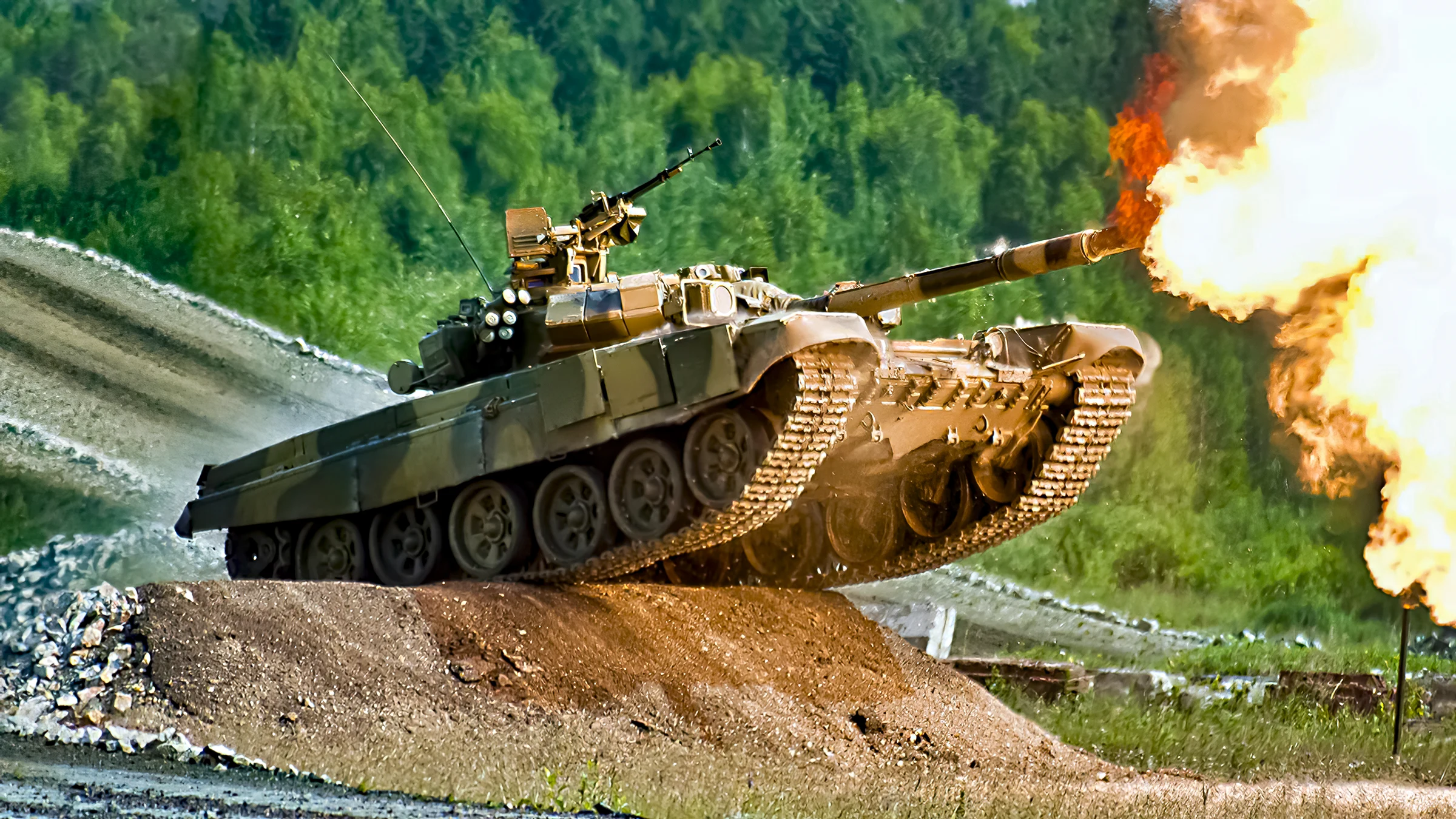 El T-90M falla en Ucrania: Rusia recurre al anticuado T-72