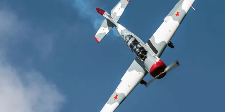 Rusia moderniza el Yak-52 para cazar drones ucranianos