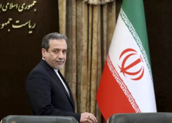 El viceministro de Asuntos Exteriores iraní, Abbas Araghchi, asiste a una conferencia de prensa en Teherán, Irán, el domingo 7 de julio de 2019. (Foto AP/Ebrahim Noroozi)