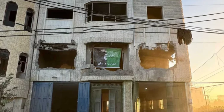 La casa del terrorista palestino Mamoun Faiz Muhammad Khalil después de ser destruida por tropas de las Fuerzas de Defensa de Israel en la ciudad de Dura, en Judea y Samaria, el 8 de agosto de 2024 (Cortesía)