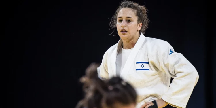 La judoka israelí Inbar Lanir tras vencer a la holandesa Guusje Steenhuis en la categoría de peso femenino de menos de 78 kg en los Juegos Olímpicos de París 2024, el 1 de agosto de 2024. (Comité Olímpico de Israel)