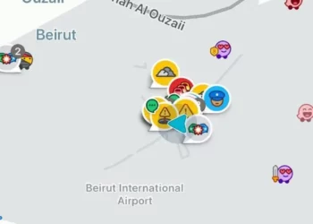 La aplicación de navegación Waze muestra a los conductores de Tel Aviv como si estuvieran en Beirut el 4 de abril de 2024. (Captura de pantalla/Times of Israel)