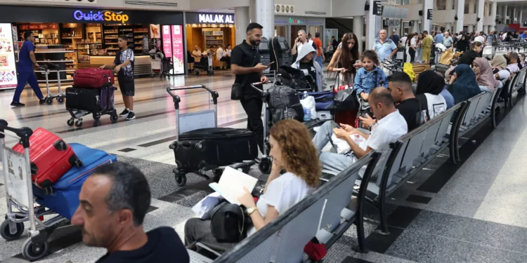 Japón insta a sus ciudadanos a abandonar Líbano