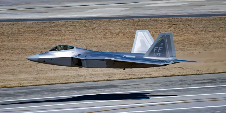 Modernización del F-22: recibe el ADN del programa NGAD