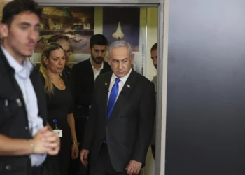 El primer ministro, Benjamin Netanyahu, llega a una conferencia de prensa en la oficina de prensa del gobierno en Jerusalén, el miércoles 4 de septiembre de 2024. (Abir Sultan/Pool vía AP)