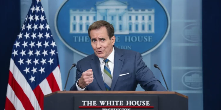 El portavoz del Consejo de Seguridad Nacional de la Casa Blanca, John Kirby, habla durante una conferencia de prensa en la Casa Blanca, el 31 de julio de 2024, en Washington. (Foto AP/Evan Vucci)
v