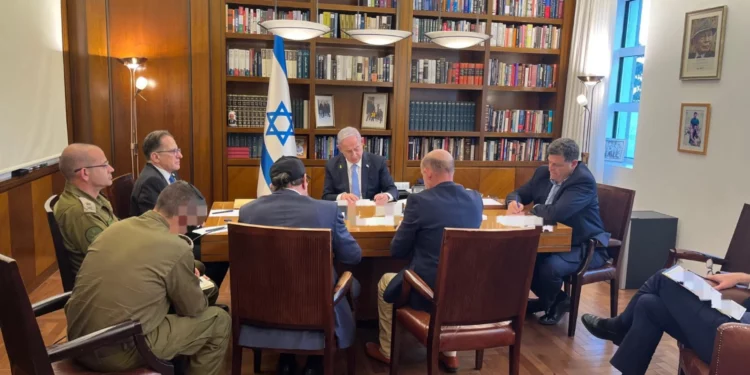 Netanyahu habla por teléfono con Biden y Harris