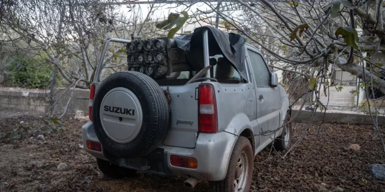 Un lanzacohetes de Hezbolá encontrado por tropas de la 188.ª Brigada Blindada mientras operaban en el sur del Líbano, en una imagen publicada el 21 de octubre de 2024. (Fuerzas de Defensa de Israel)