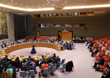 Miembros del Consejo de Seguridad de las Naciones Unidas asisten a una reunión sobre la situación en Oriente Medio, el 16 de octubre de 2024 en la ciudad de Nueva York. (Michael M. Santiago/Getty Images/AFP)