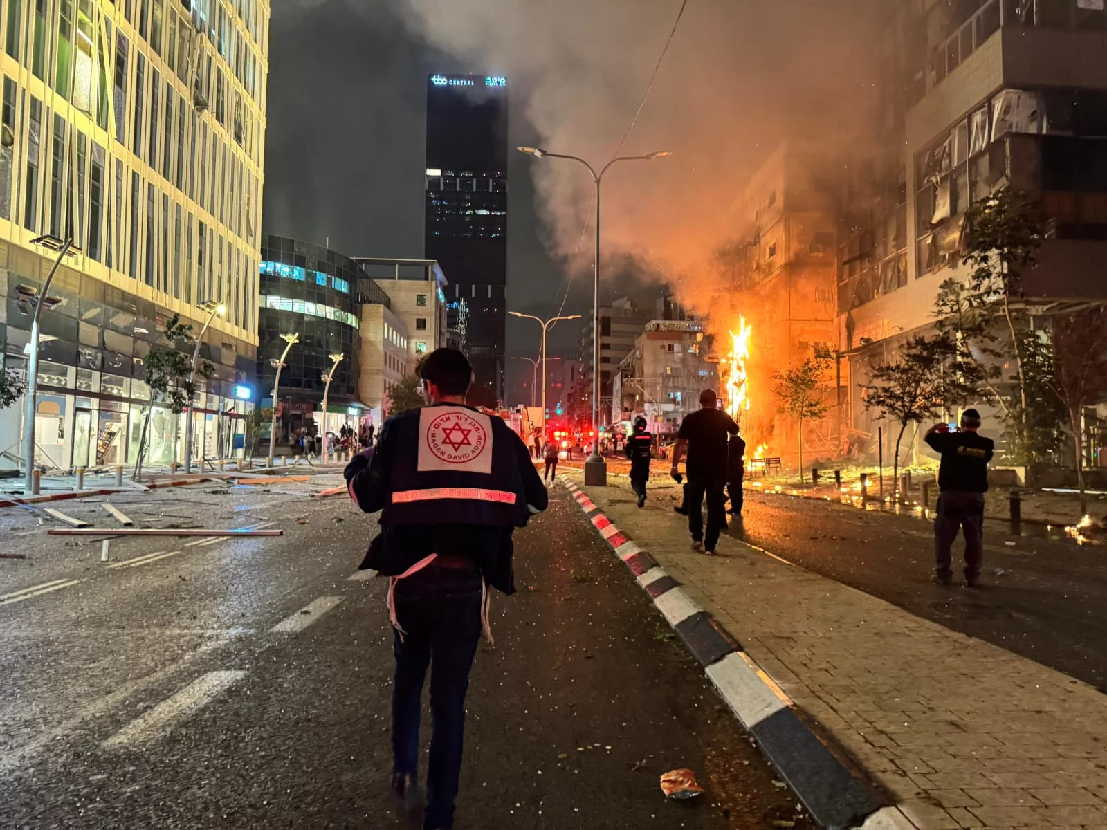 Misil de Hezbolá interceptado no detonó y causó graves daños en Ramat Gan