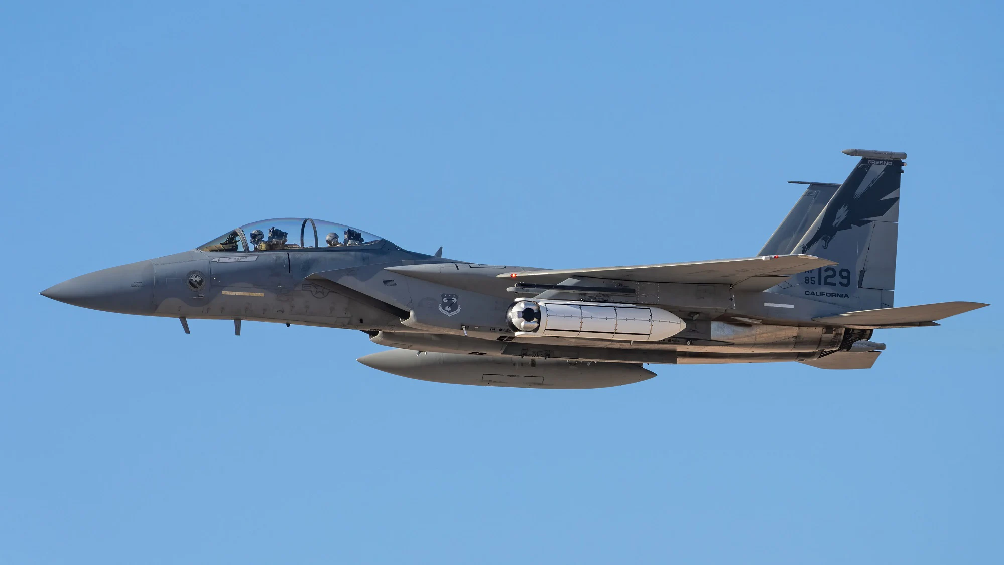 Avistado el F-15D Eagle con inusual módulo de medición infrarrojo