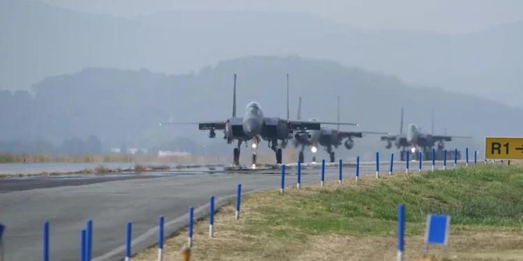 EE. UU. aprueba $6.200M para potenciar los F-15K de Corea del Sur