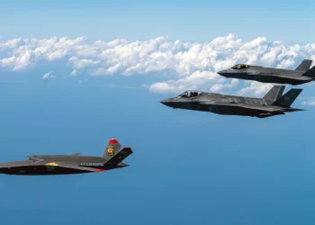 Lockheed Martin muestra la combinación del F-35A y el Valkyrie