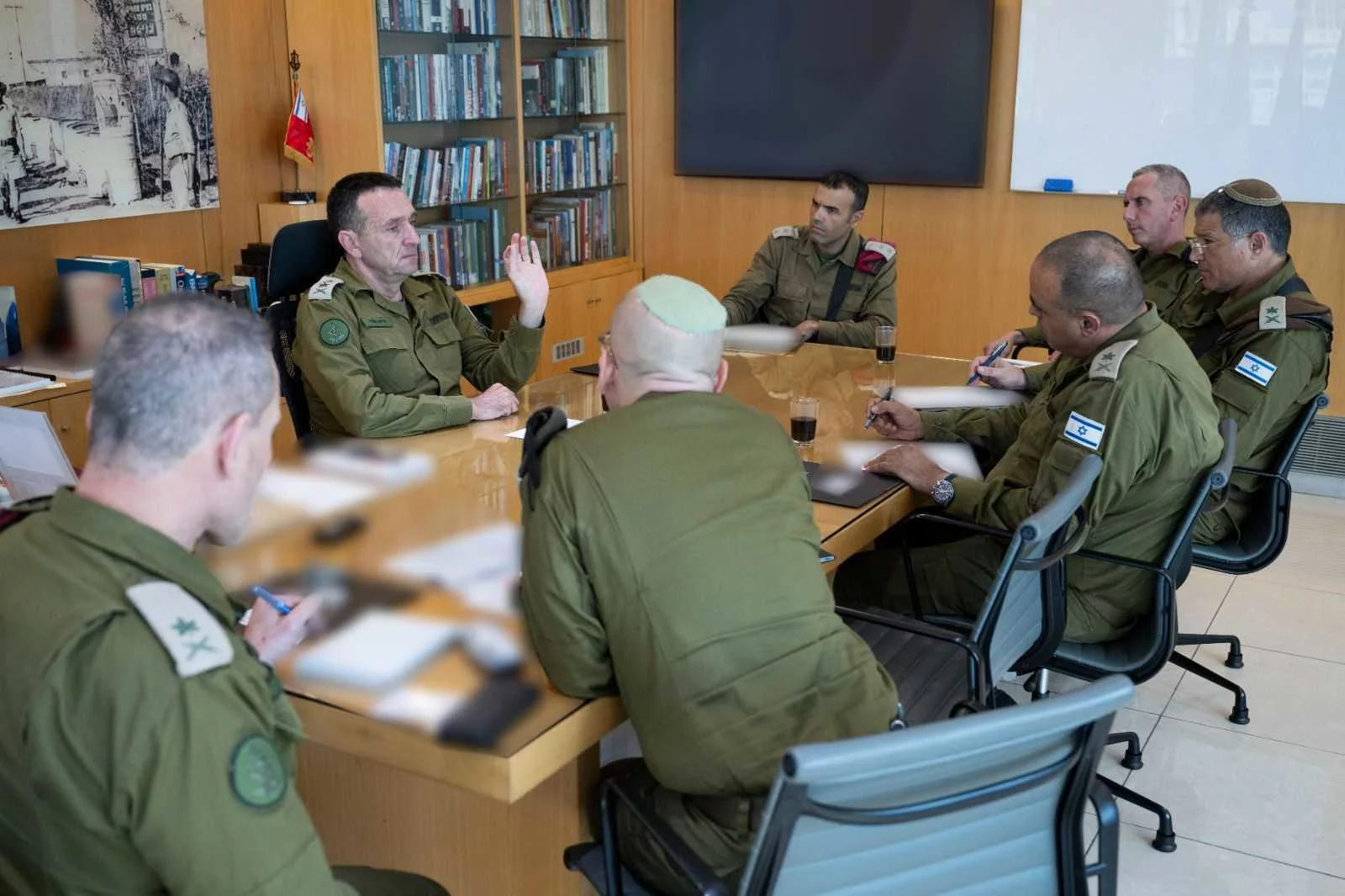 Jefe de las FDI: El ejército debe prepararse para expandir la operación terrestre en el Líbano