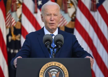 Biden anuncia alto el fuego entre Israel y Hezbolá a partir de las 4 a. m.