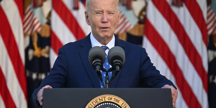 Biden anuncia alto el fuego entre Israel y Hezbolá a partir de las 4 a. m.