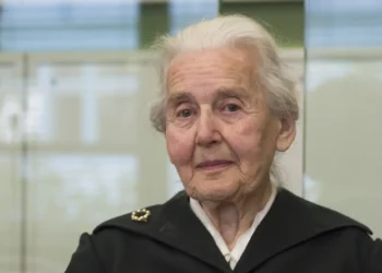 Negacionista del Holocausto Ursula Haverbeck muere a los 96 años